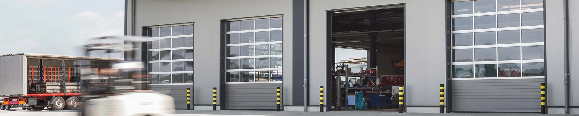 Awọn ilẹkun ile-iṣẹ